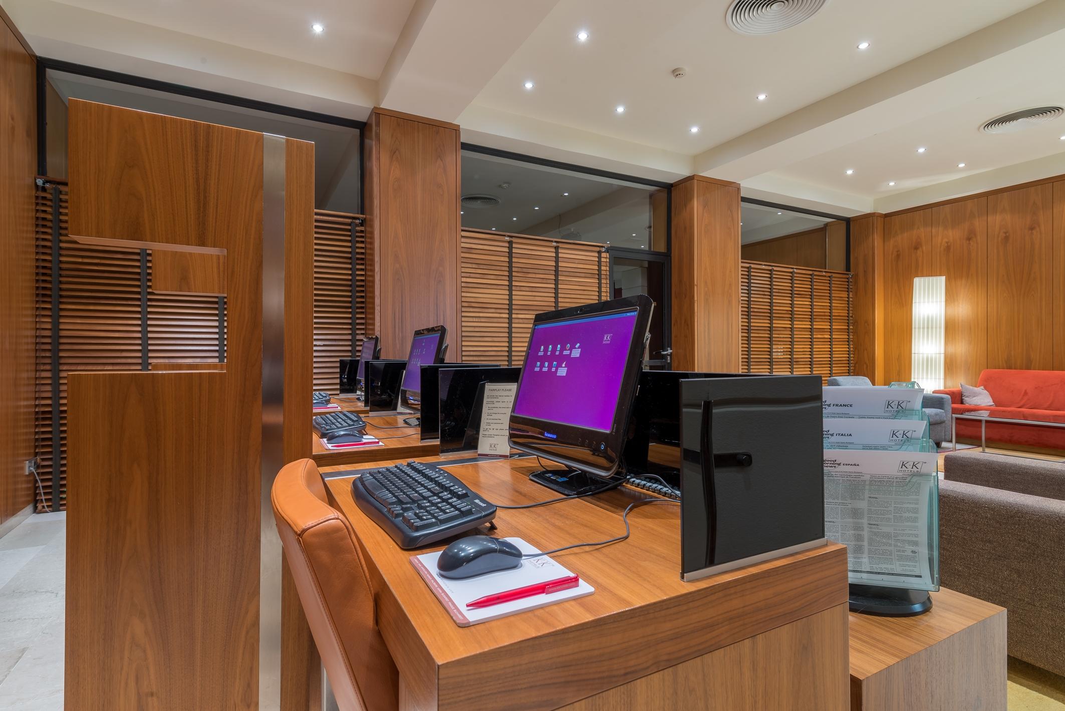 K+k Opera Hotel 4*